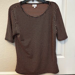 36. Lularoe coral spotted top
